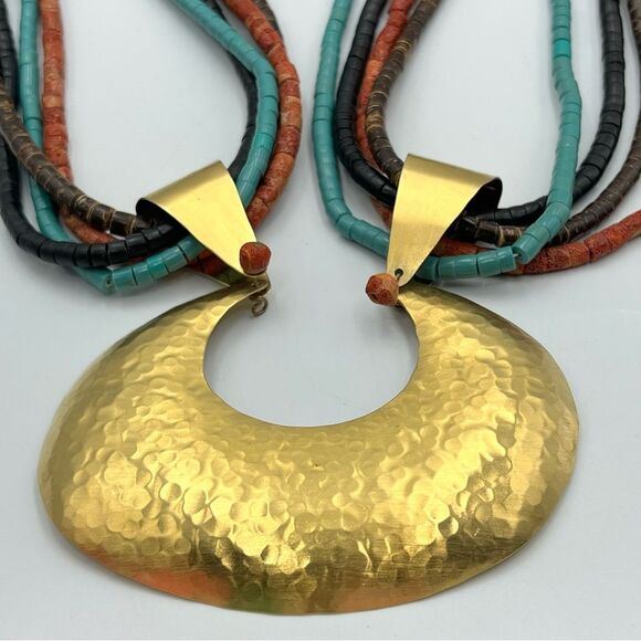 Mid century modern Elegant Gold Black Crescent Necklace with Textured Pendant - Picture 7 of 13